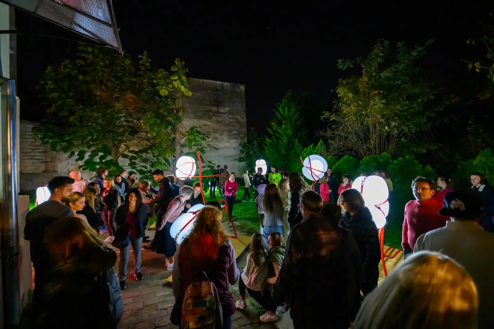 Instalație de lumină din circuitul Lights On – The Night-Art Festival | Foto: Petru Cojocaru