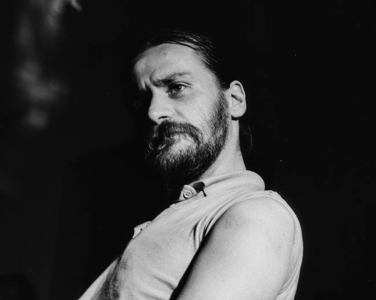 Dan Perjovschi, România, Zona 1, 1993, foto Stelian Acea, copyright Arhiva Festivalului Zona